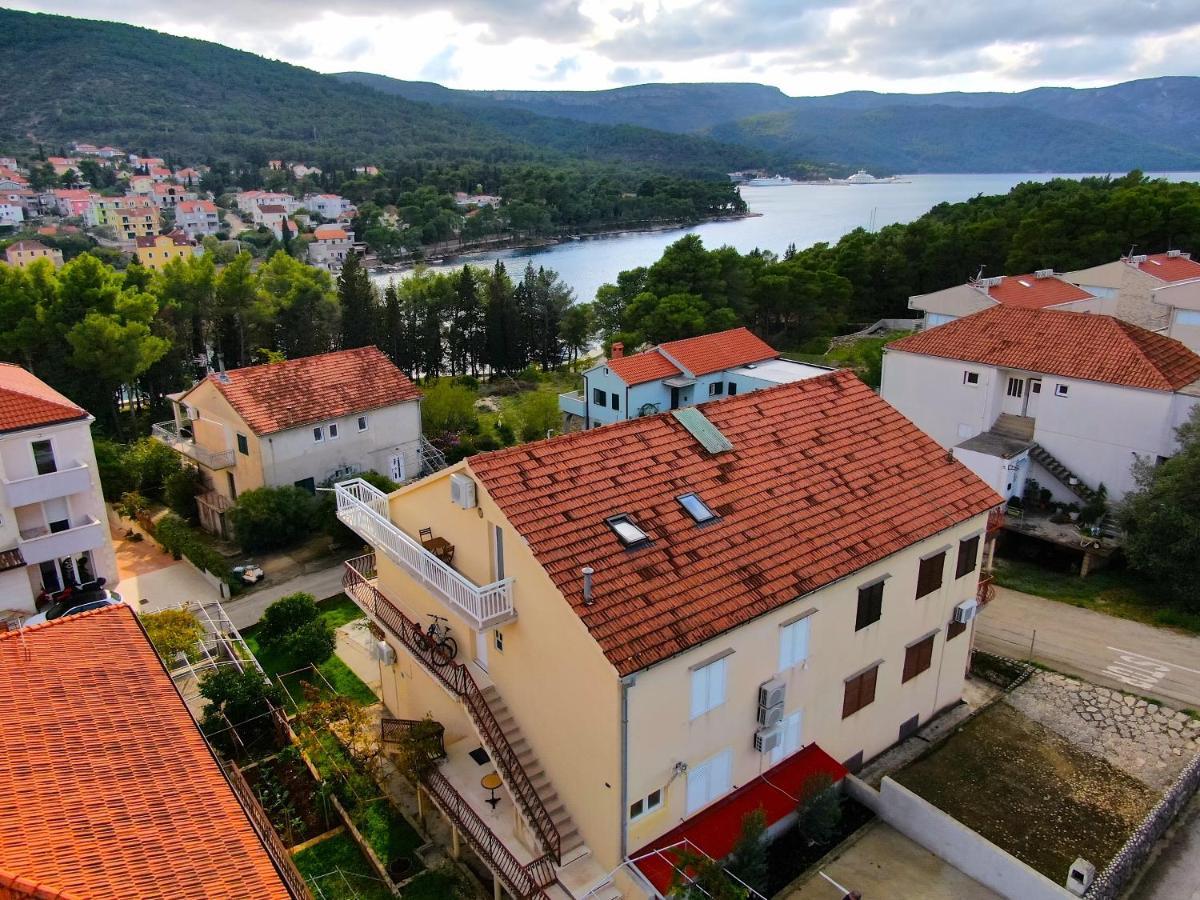Apartments Sea & Sky Stari Grad  Exterior photo