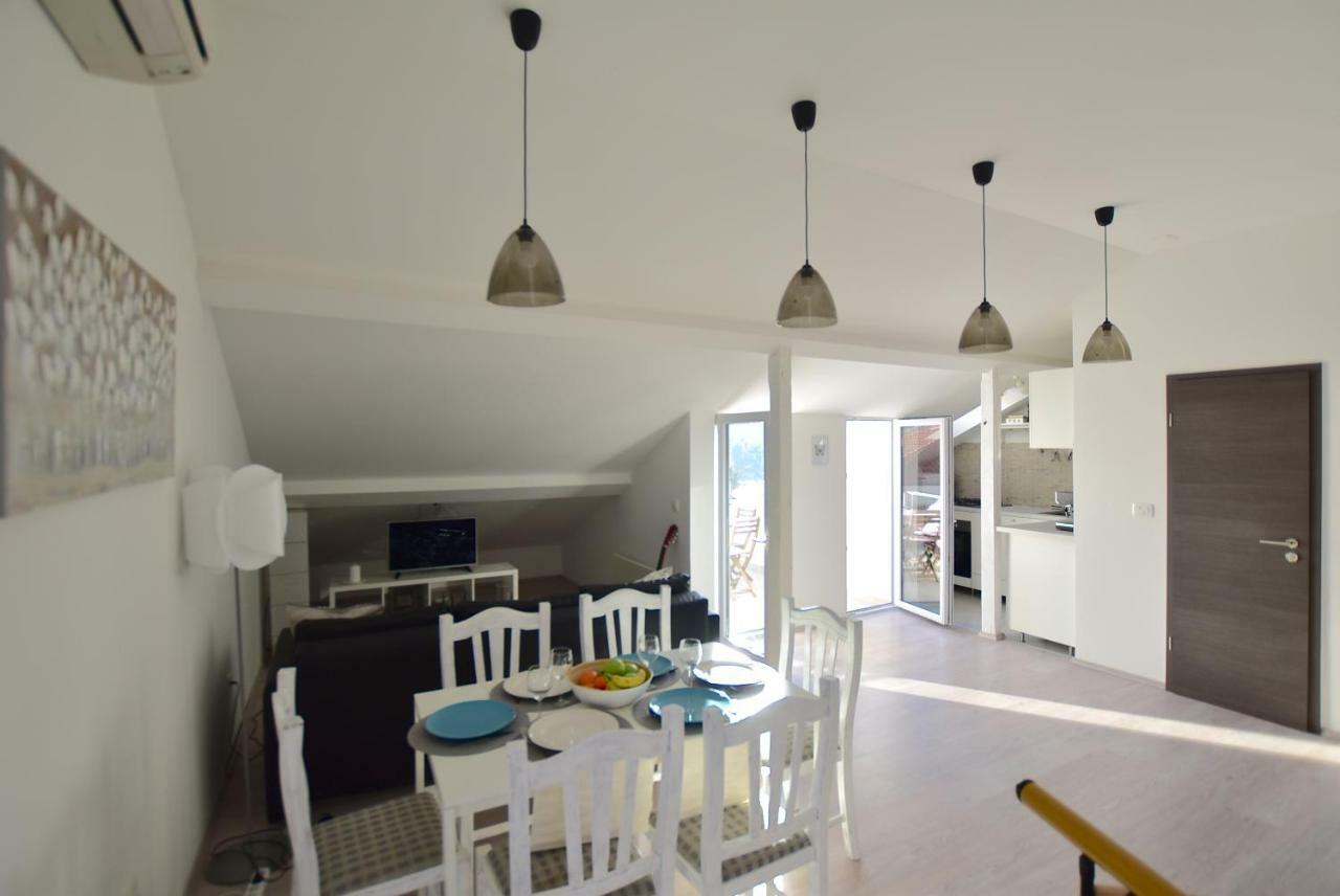 Apartments Sea & Sky Stari Grad  Exterior photo
